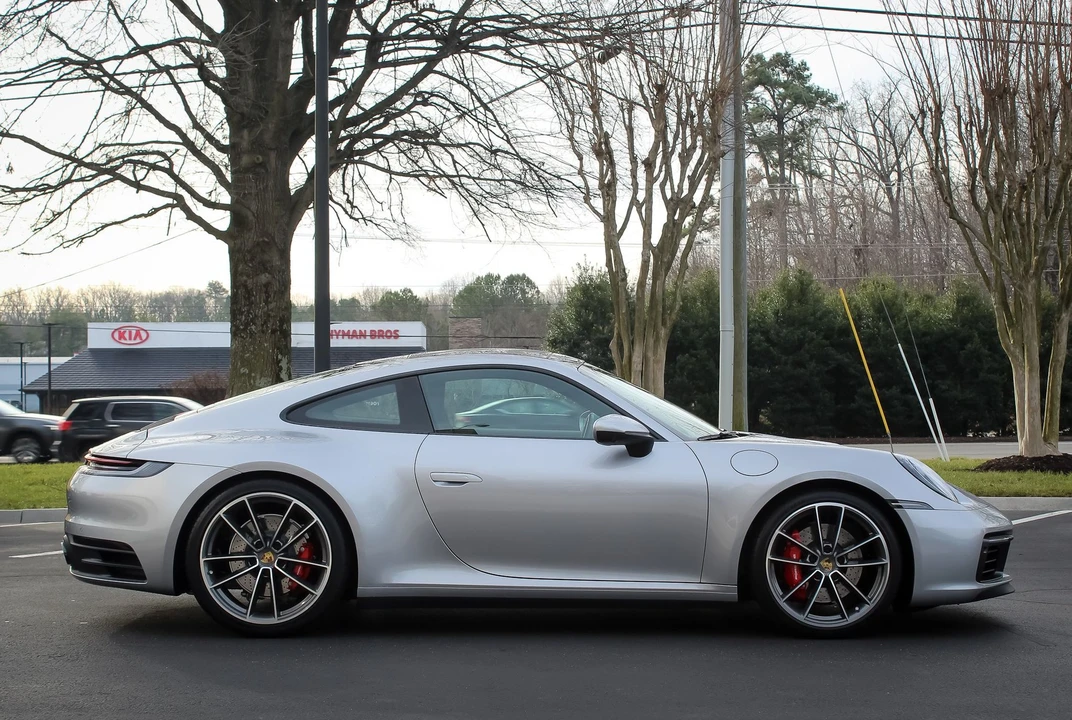 2020 Porsche 992 Carrera S - Image 8 of 16