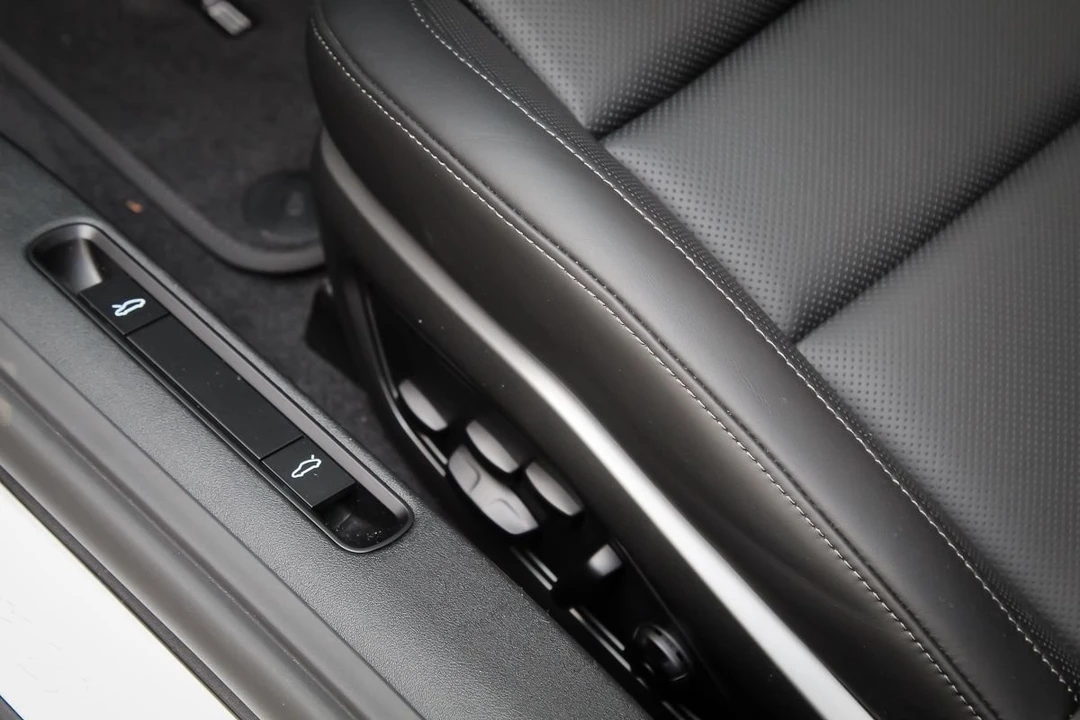 2020 Porsche 992 Carrera S - Image 12 of 17
