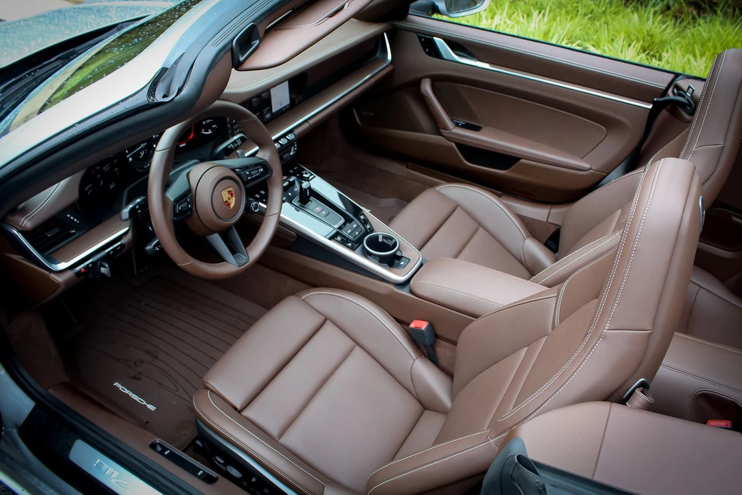 2020 Porsche 992 Carrera 4S - Image 13 of 16
