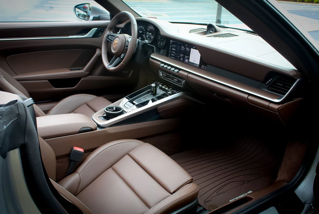 2020 Porsche 992 Carrera 4S - Image 15 of 16