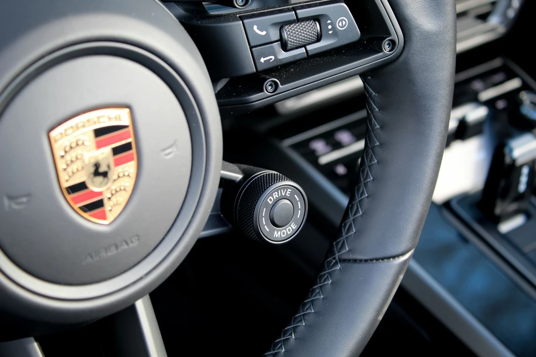 2020 Porsche 992 Carrera 4S - Image 16 of 18
