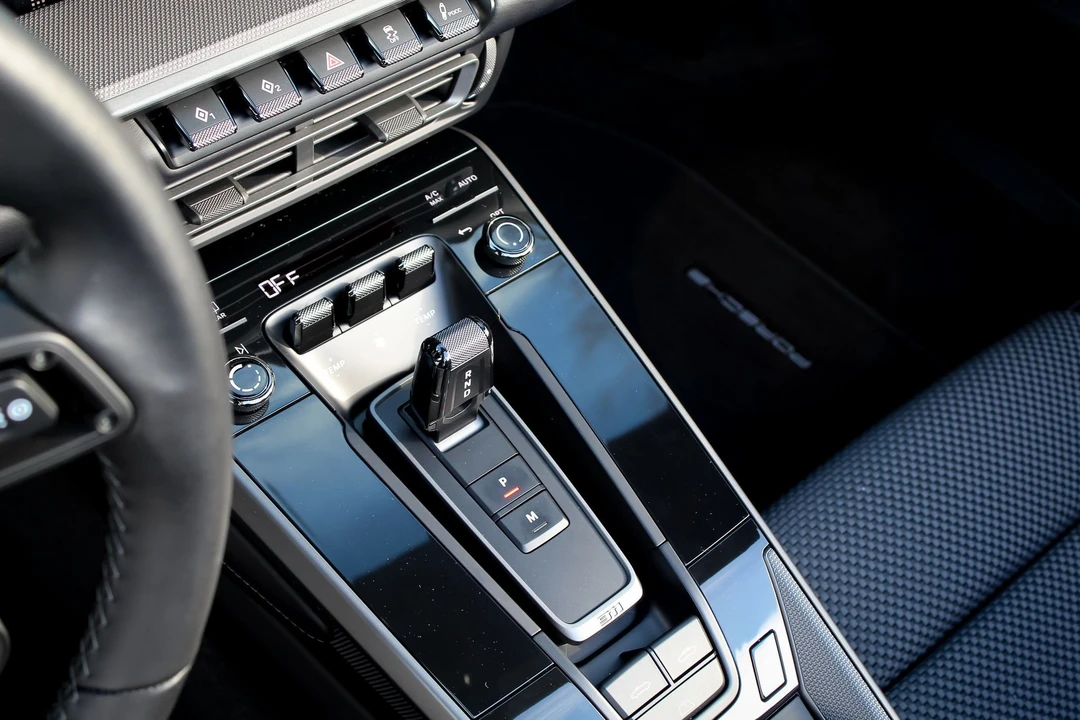 2020 Porsche 992 Carrera 4S - Image 18 of 18