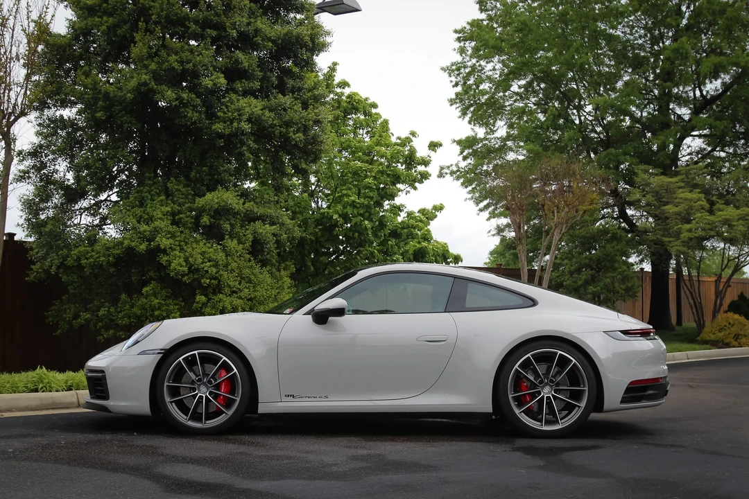 2020 Porsche 992 Carrera 4S - Image 5 of 11