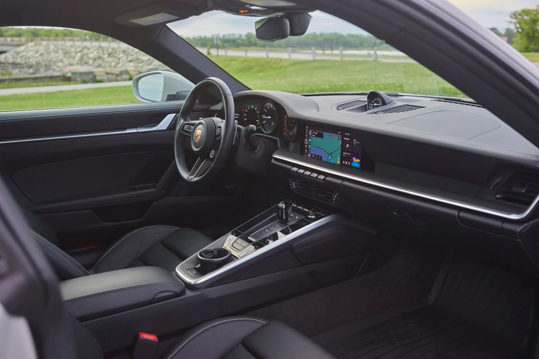 2020 Porsche 992 Carrera 4S - Image 7 of 8