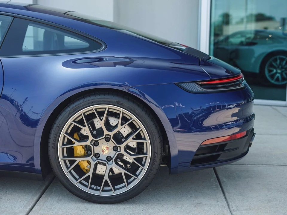 2020 Porsche 992 Carrera S - Image 9 of 28