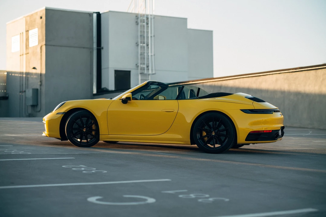 2020 Porsche 992 Carrera S - Image 8 of 20