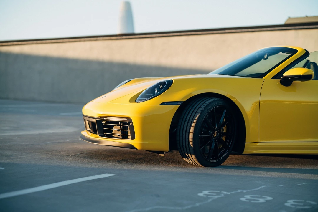 2020 Porsche 992 Carrera S - Image 9 of 20