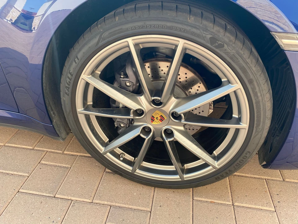 2020 Porsche 992 Carrera - Image 6 of 18