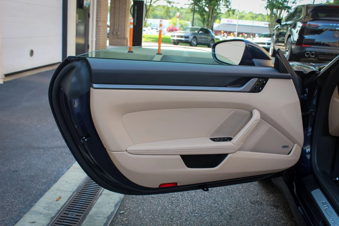 2020 Porsche 992 Carrera - Image 7 of 13