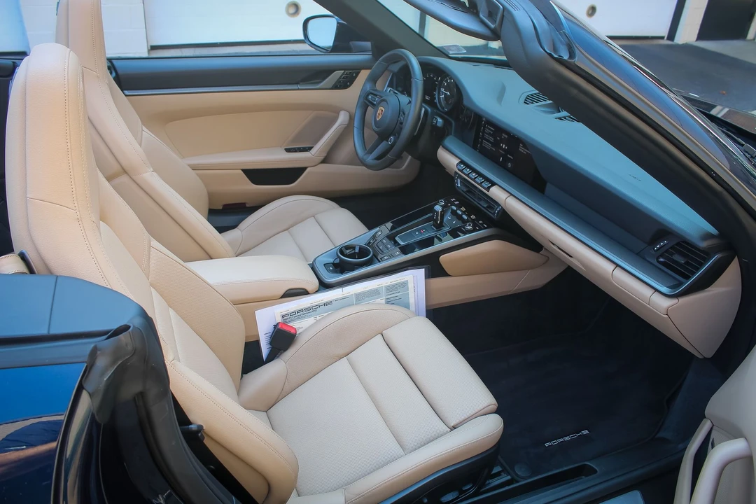 2020 Porsche 992 Carrera - Image 11 of 13