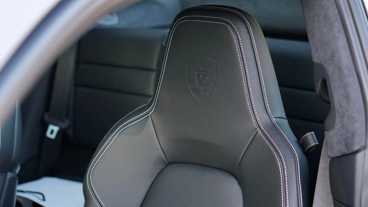 2020 Porsche 992 Carrera S - Image 19 of 24