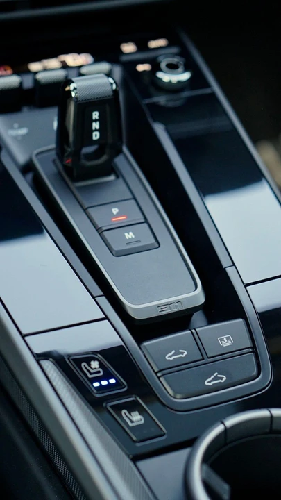 2020 Porsche 992 Carrera S - Image 17 of 24