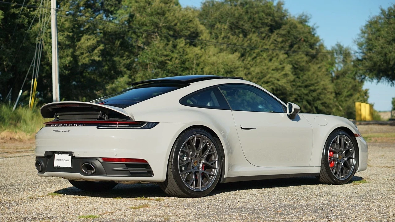 2020 Porsche 992 Carrera S - Image 13 of 24
