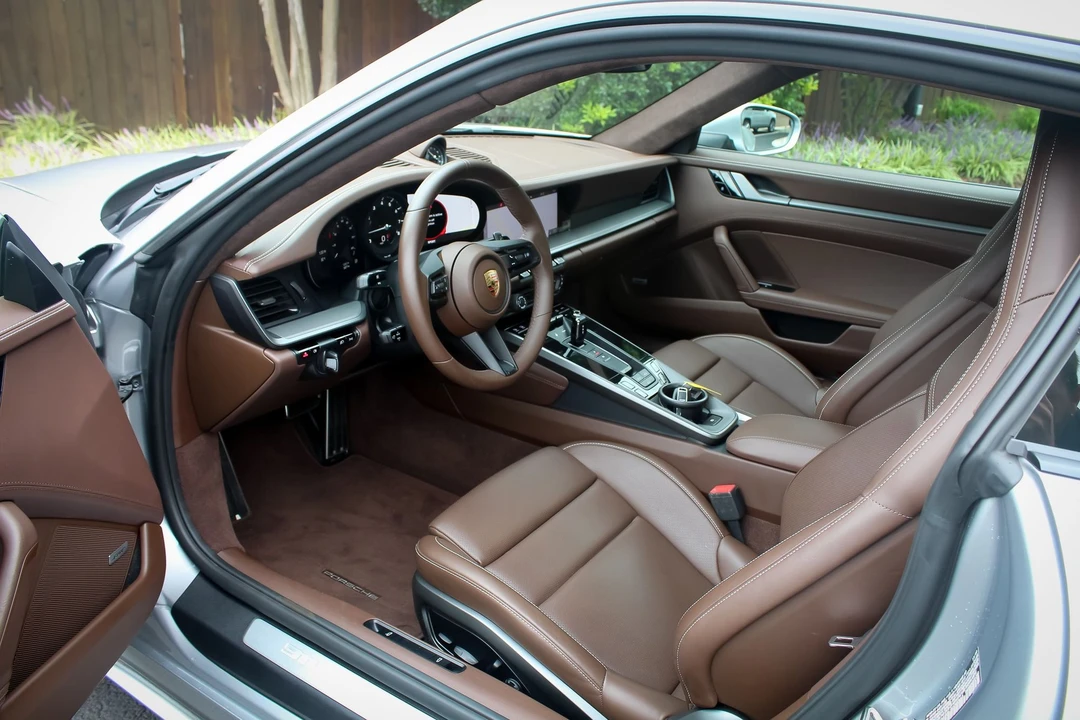 2020 Porsche 992 Carrera 4S - Image 11 of 14