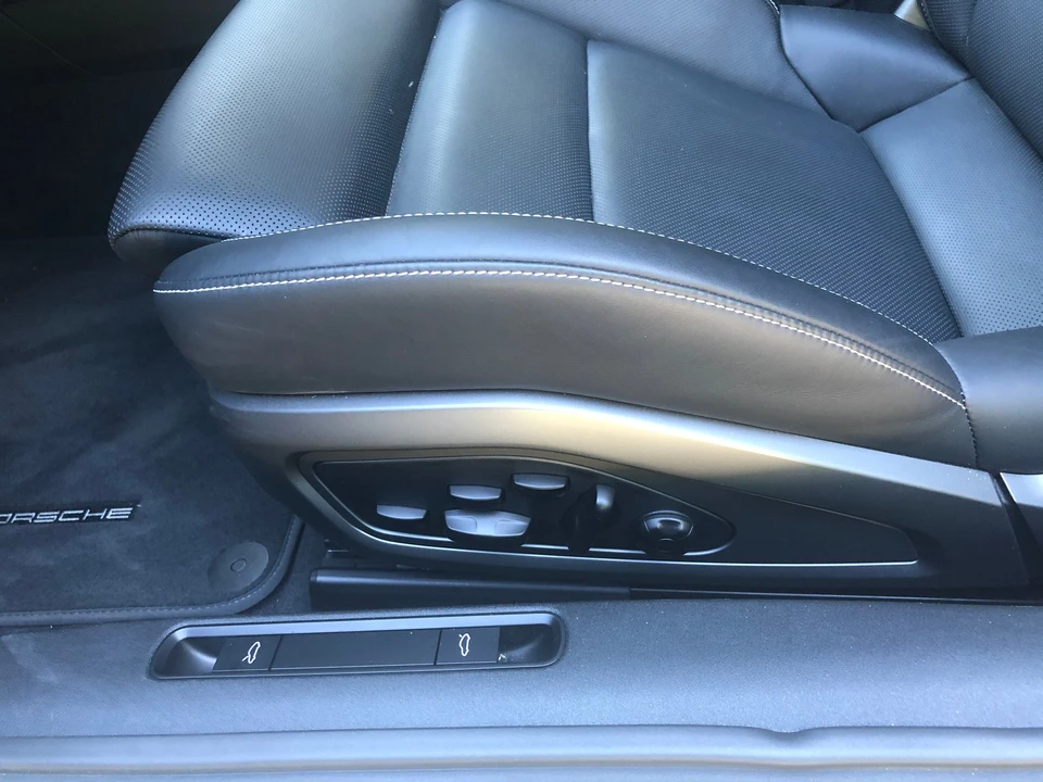 2020 Porsche 992 Carrera 4S - Image 6 of 10