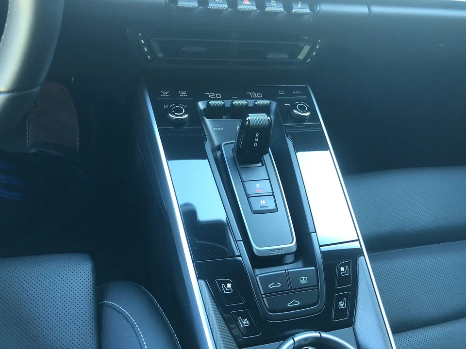2020 Porsche 992 Carrera 4S - Image 8 of 10