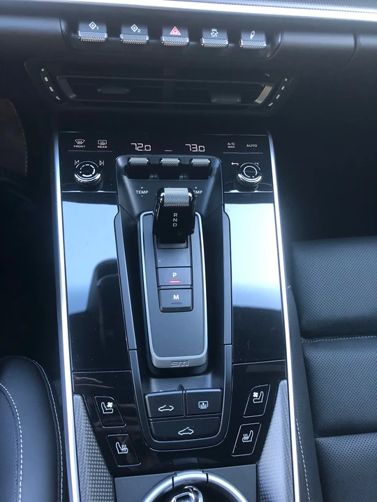 2020 Porsche 992 Carrera 4S - Image 4 of 10