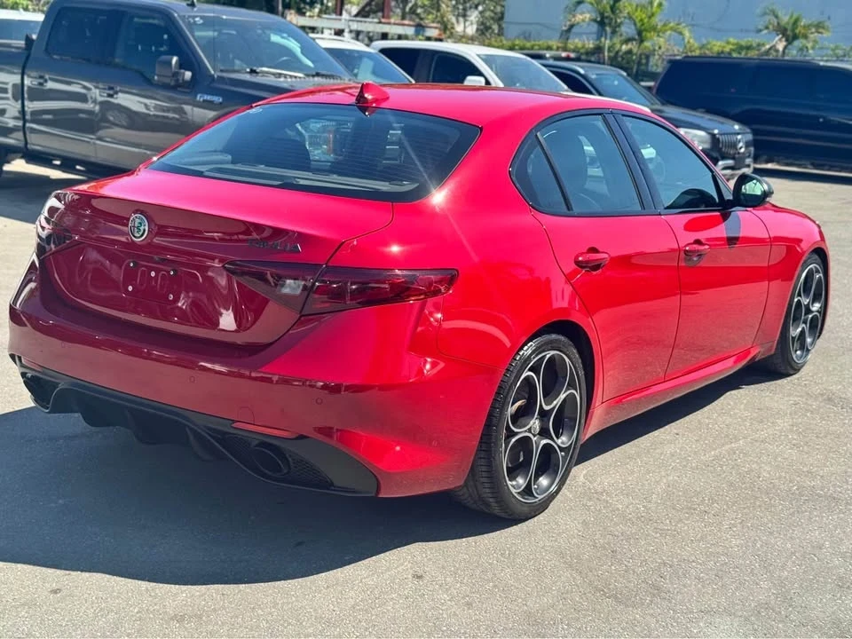 2020 Alfa Romeo Giulia - Image 3 of 10