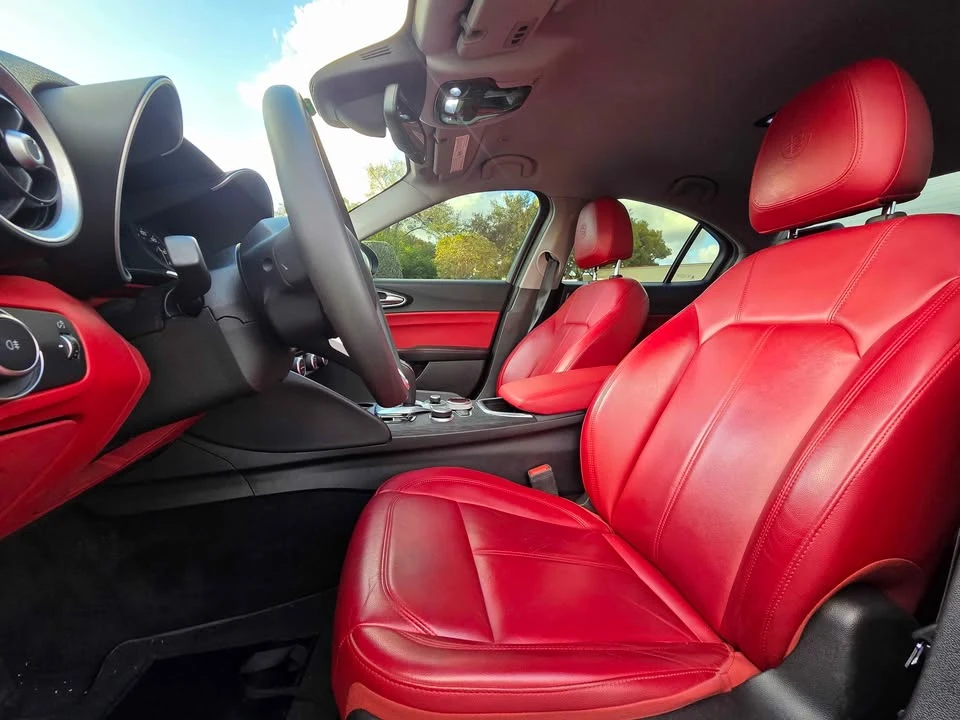 2020 Alfa Romeo Giulia - Image 8 of 10
