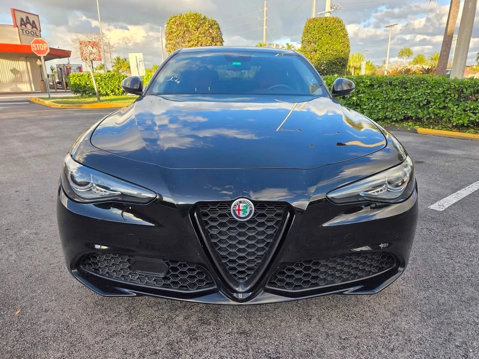2020 Alfa Romeo Giulia - Image 2 of 10