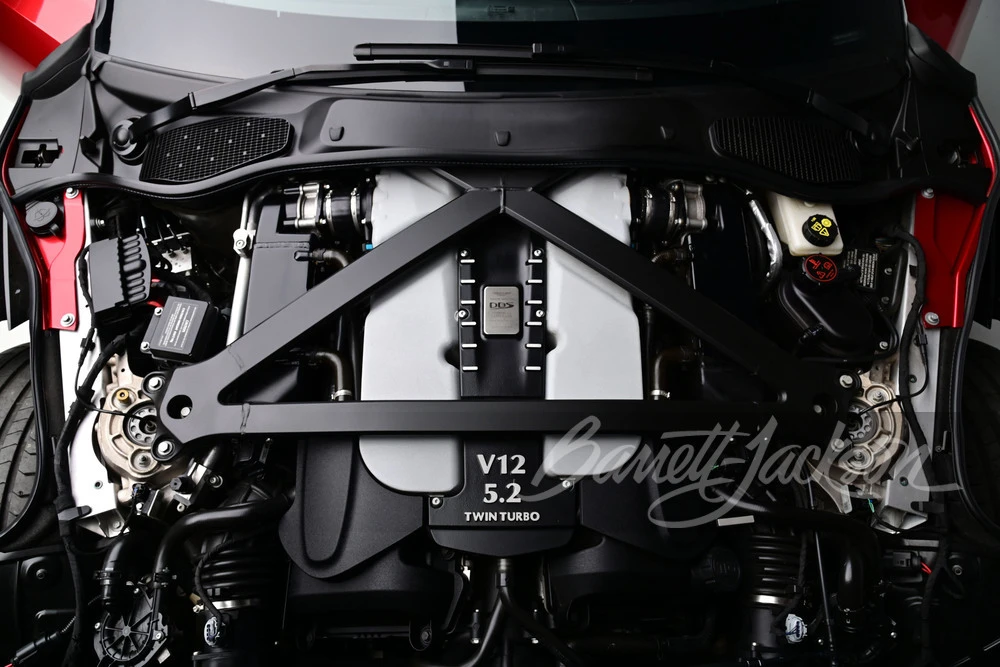 2020 Aston Martin DBS Superleggera - Image 2 of 31