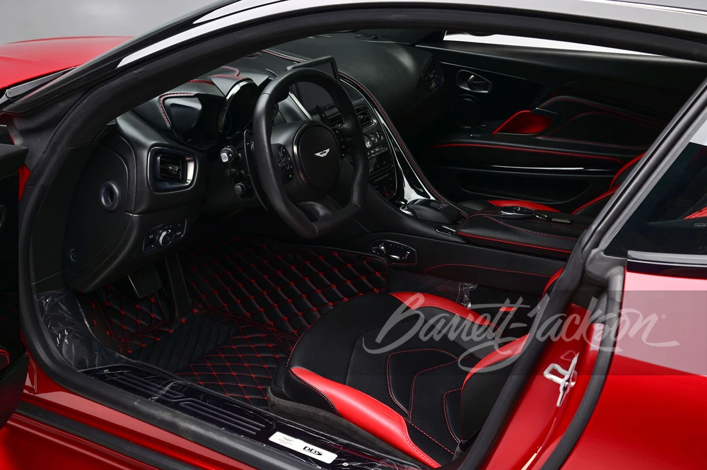 2020 Aston Martin DBS Superleggera - Image 10 of 31