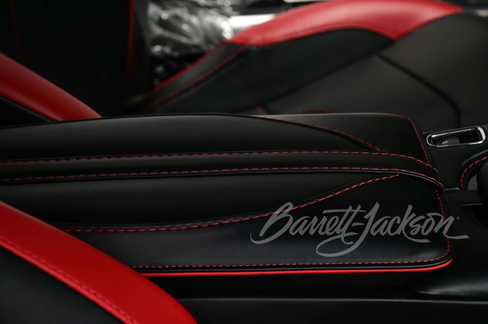 2020 Aston Martin DBS Superleggera - Image 17 of 31