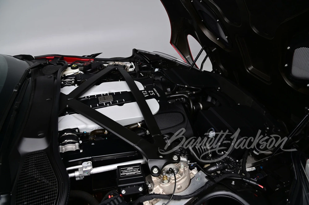 2020 Aston Martin DBS Superleggera - Image 22 of 31