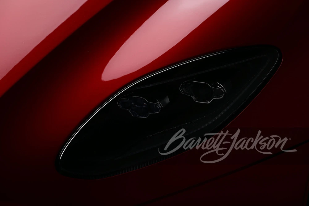 2020 Aston Martin DBS Superleggera - Image 27 of 31
