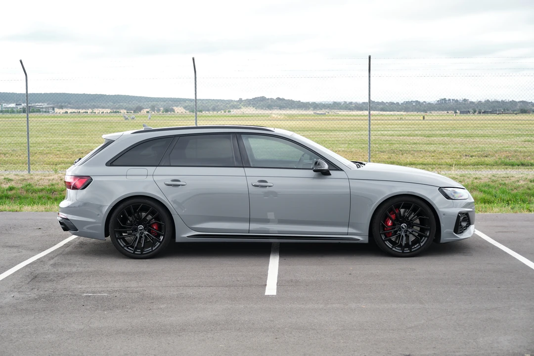 2020 Audi B9 RS4 - Image 5 of 31