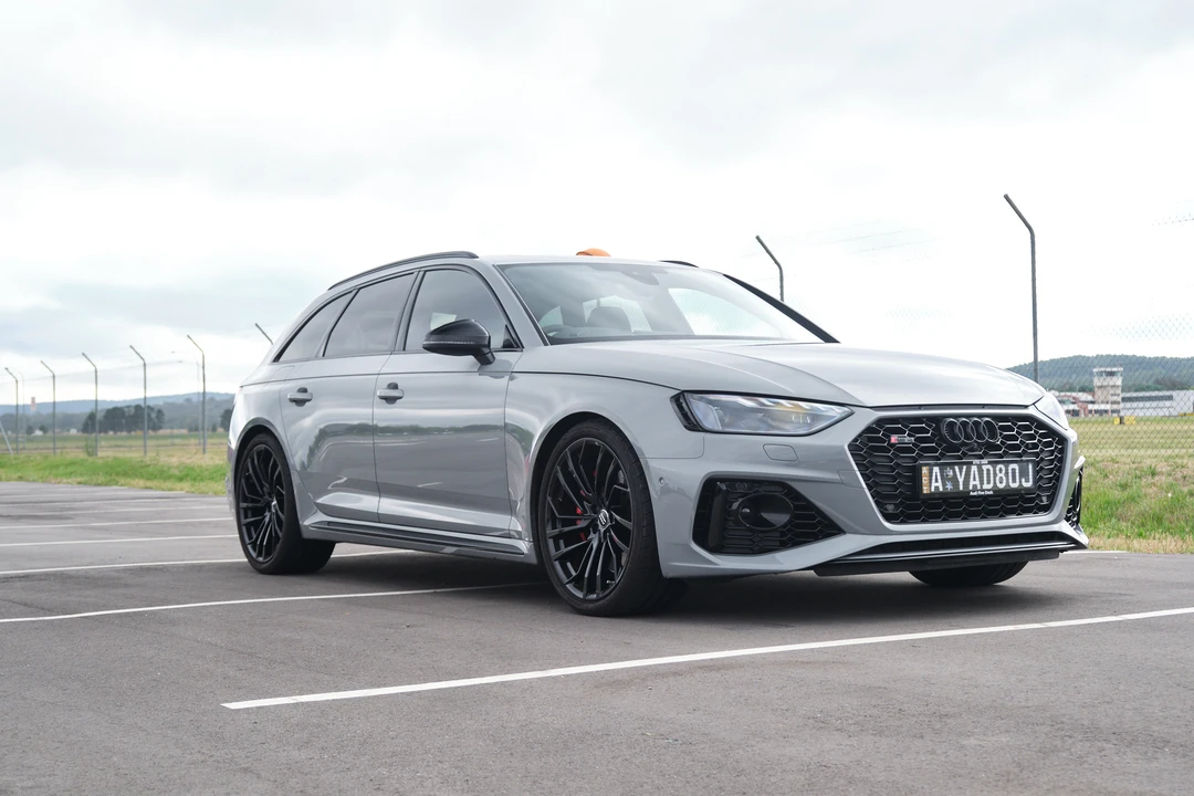 2020 Audi B9 RS4 - Image 14 of 31