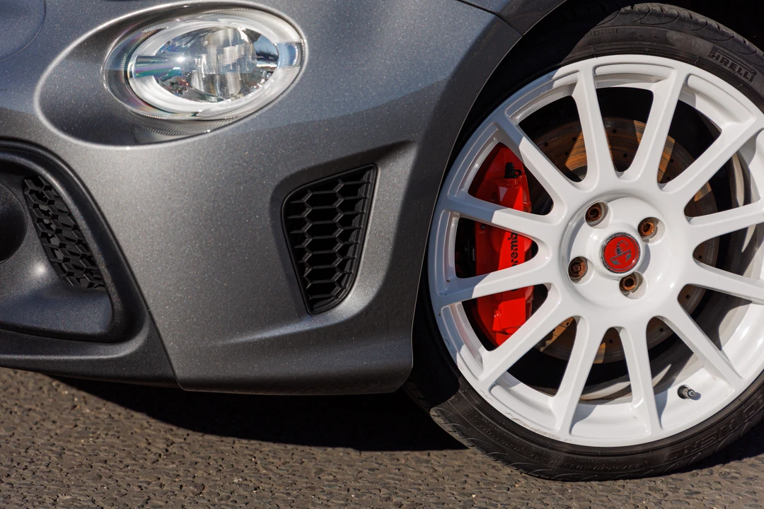 2020 Fiat Abarth 500 - Image 29 of 31