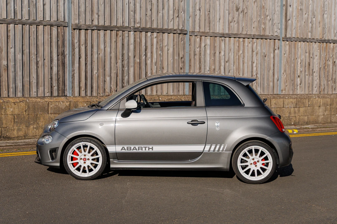 2020 Fiat Abarth 500 - Image 4 of 31
