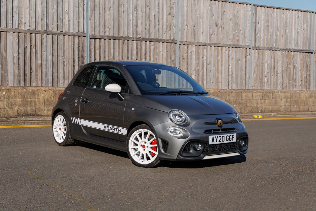 2020 Fiat Abarth 500 - Image 17 of 31