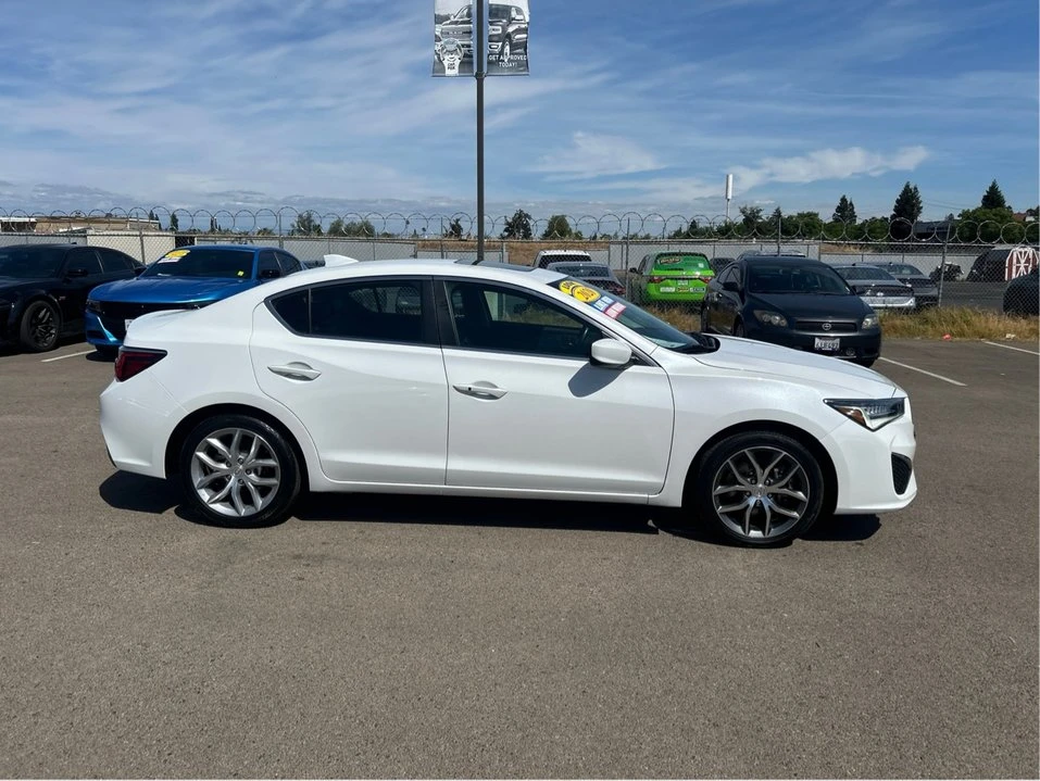 2020 Acura ILX - Image 4 of 19