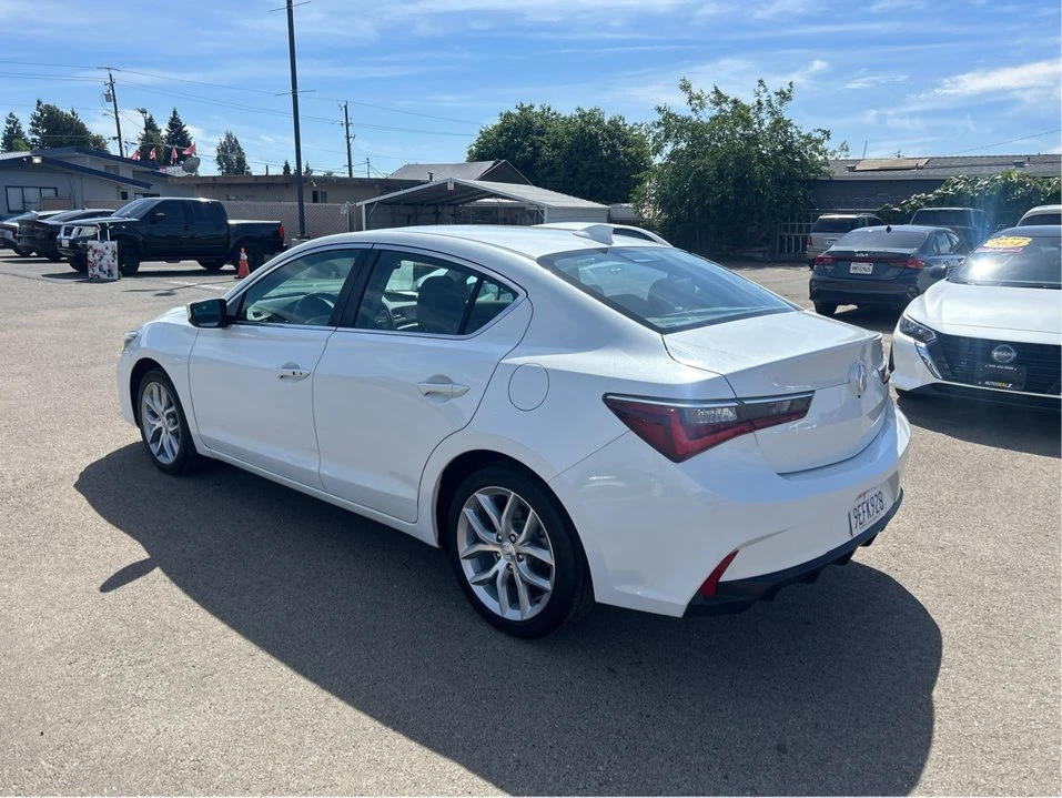 2020 Acura ILX - Image 7 of 19