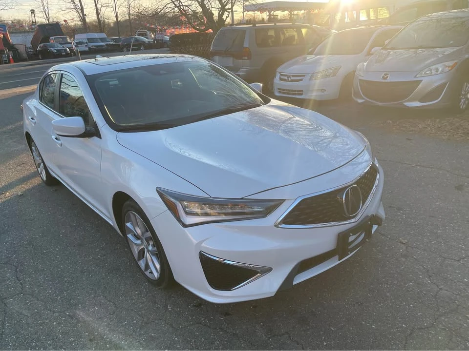 2020 Acura ILX - Image 2 of 11