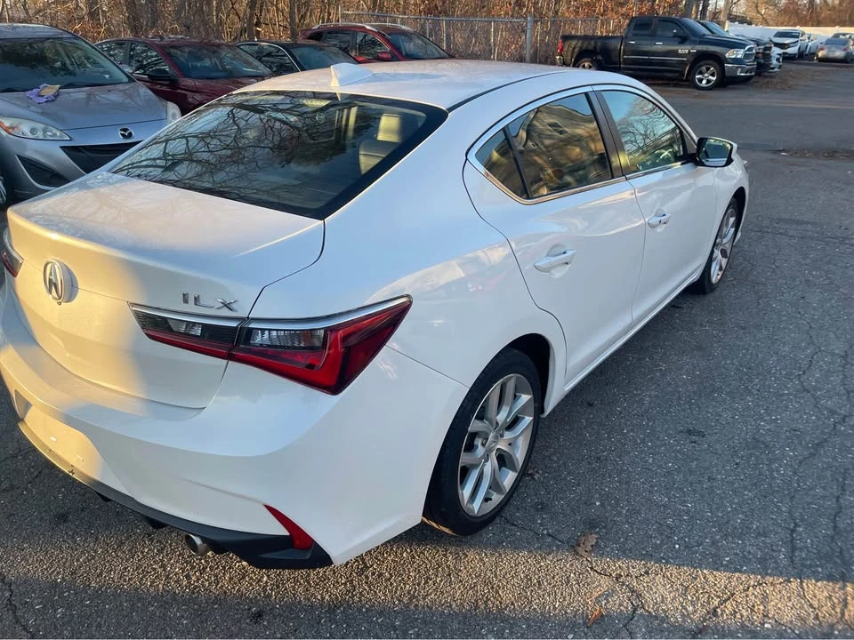 2020 Acura ILX - Image 4 of 11