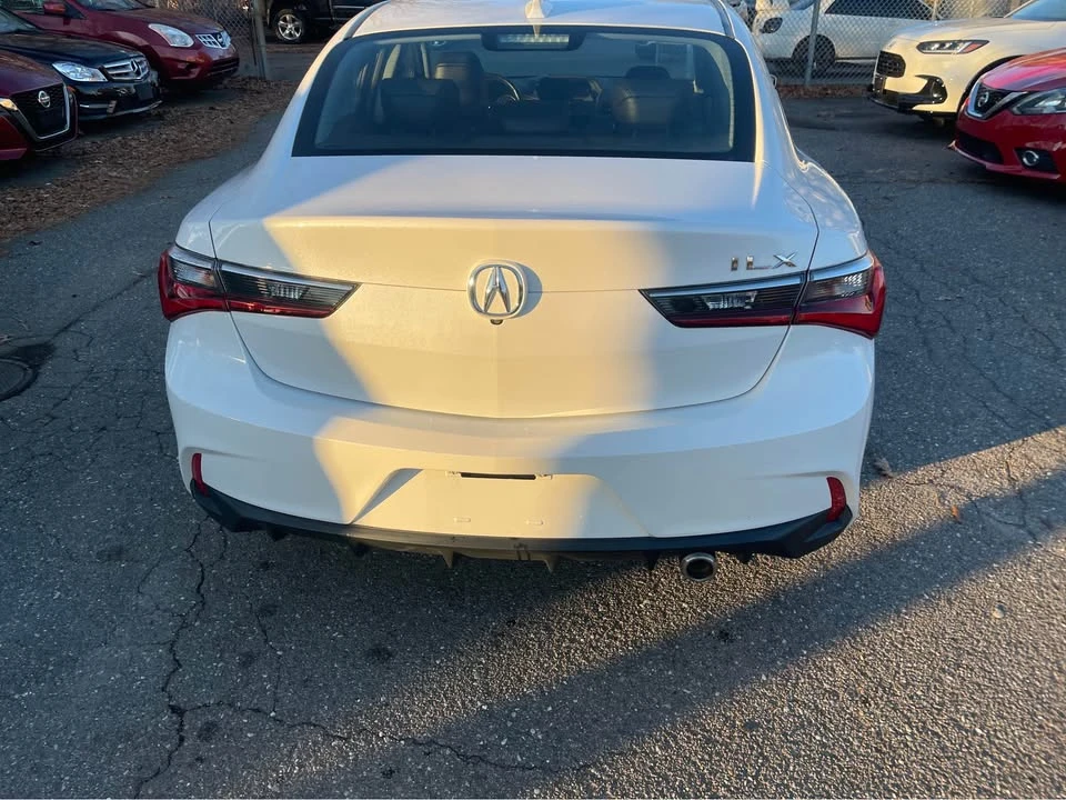 2020 Acura ILX - Image 5 of 11