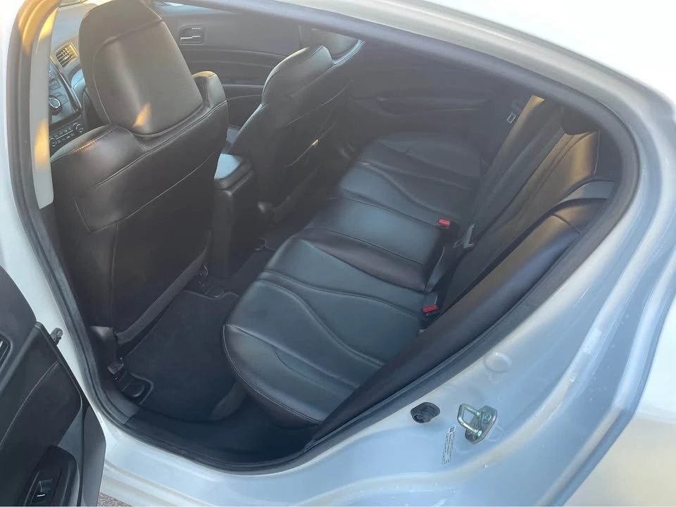 2020 Acura ILX - Image 9 of 11