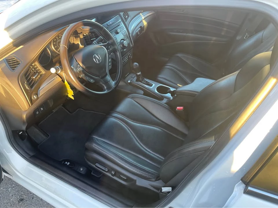 2020 Acura ILX - Image 10 of 11