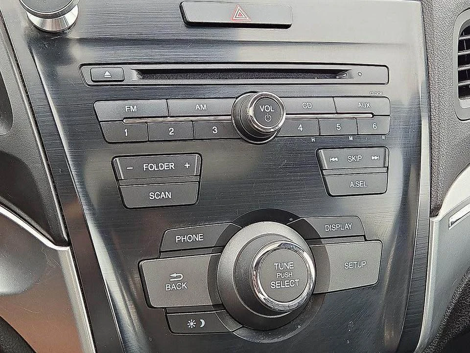 2020 Acura ILX - Image 14 of 20