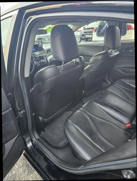 2020 Acura ILX - Image 7 of 12