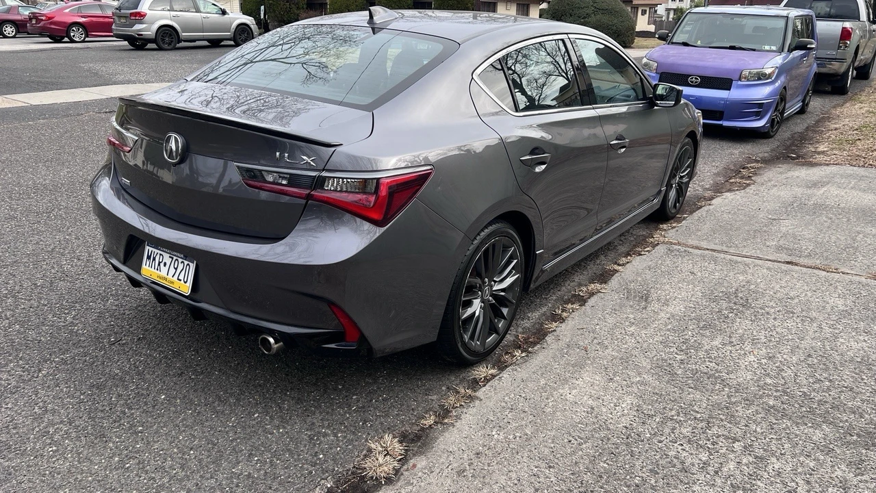 2020 Acura ILX - Image 5 of 18