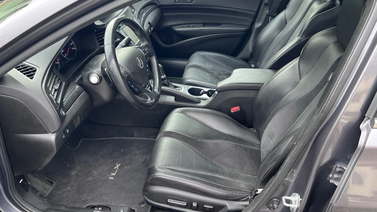2020 Acura ILX - Image 12 of 18