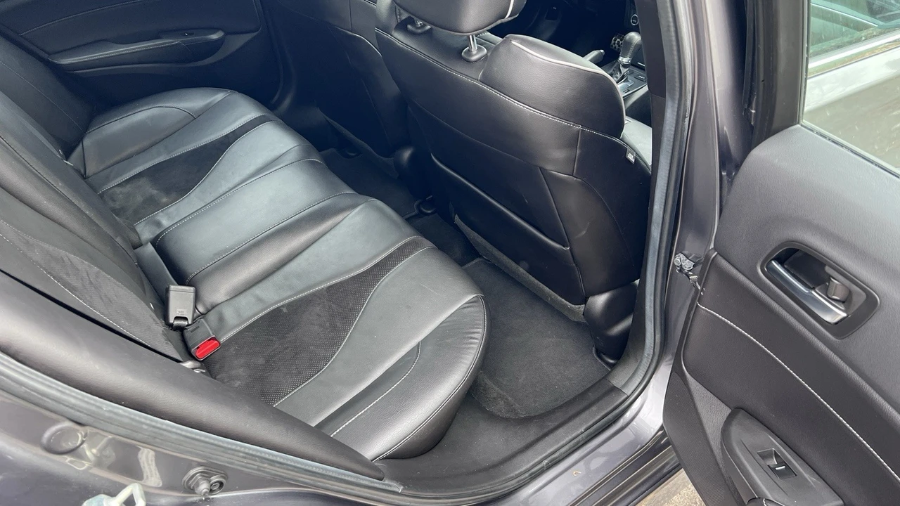 2020 Acura ILX - Image 14 of 18