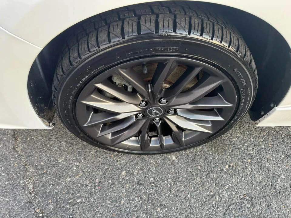 2020 Acura ILX - Image 10 of 19
