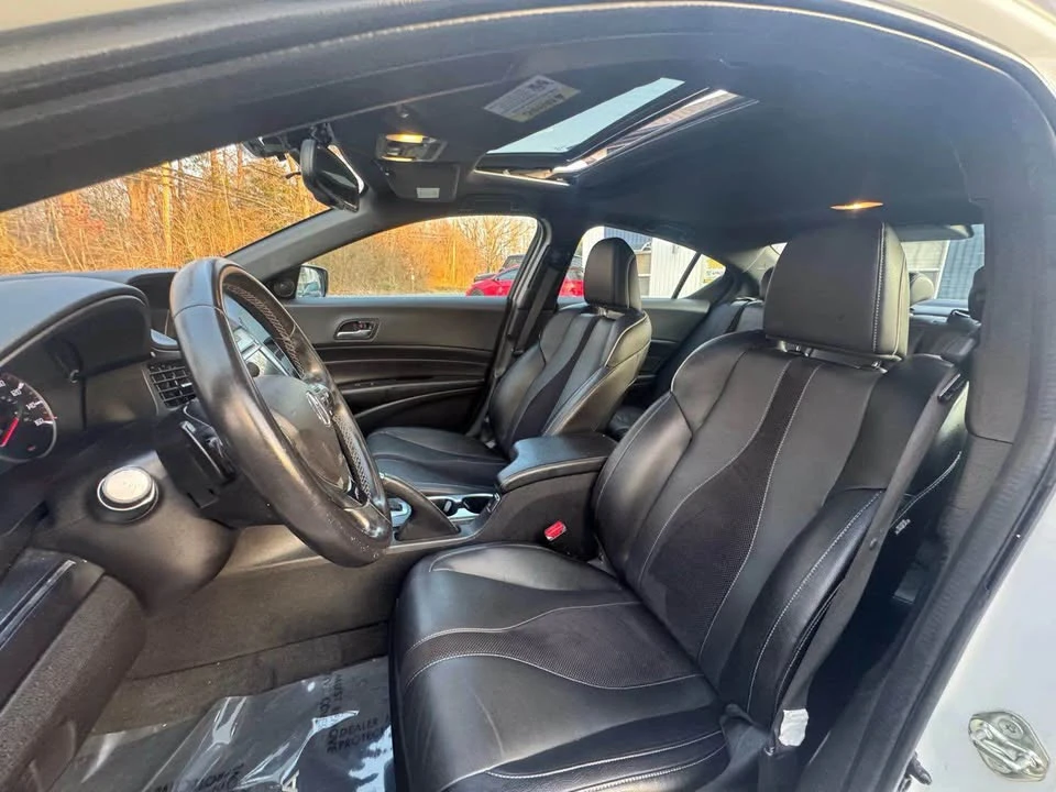 2020 Acura ILX - Image 11 of 19