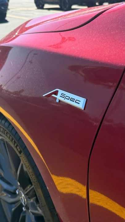 2020 Acura ILX - Image 10 of 17