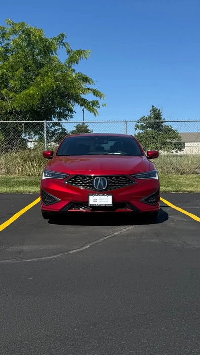2020 Acura ILX - Image 2 of 17